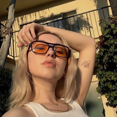 10张超酷超潮的欧美女生优质头像 直接抱走