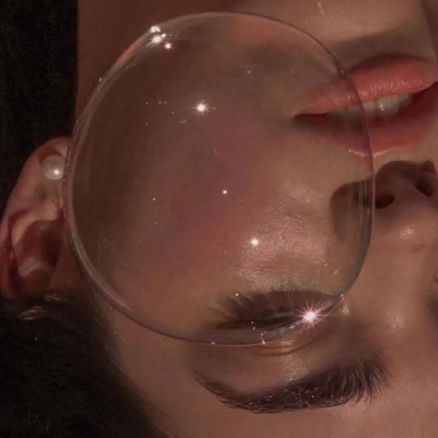 10张超好看的欧美女生脸部头像分享