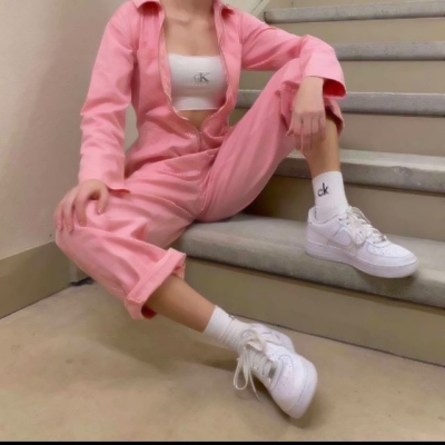 9张高清酷飒女生潮图头像 社会感部位图合集