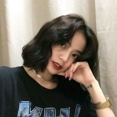 17张高清优质女生微信头像合集