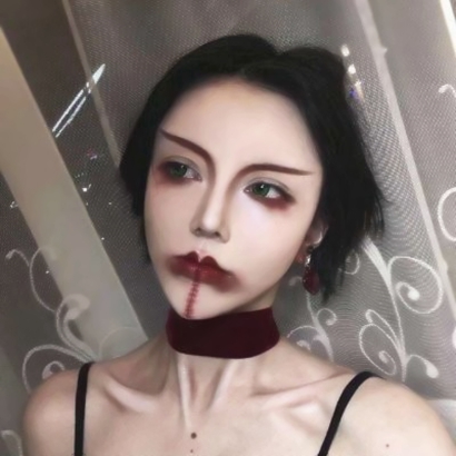 12张高清恶魔妆拽姐头像 超酷女生头像合集