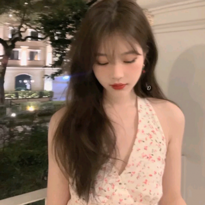 能招好运的真人女生头像合集，一共12张