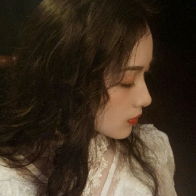 文艺复古风真人女生头像来啦 一共18张优质图