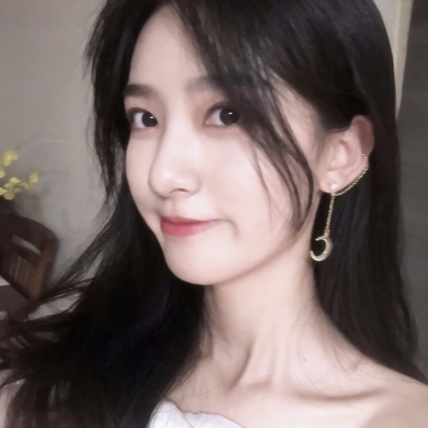 36张甜美女生高清微信头像 真人实拍质感拉满