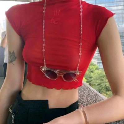 9张高清酷飒女生潮图头像 社会感部位图合集