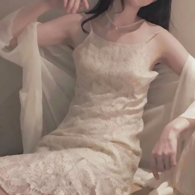 11张氛围感拉满的气质部位女生头像 高清无水印