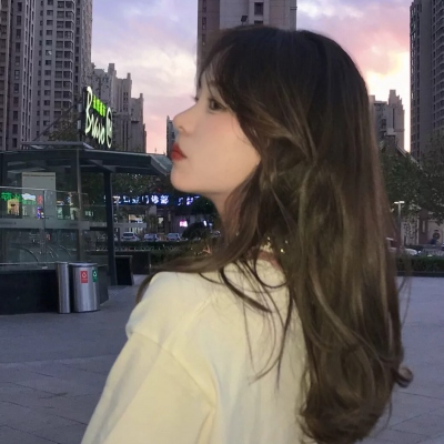 14张青春感拉满的真人露脸清纯女生头像
