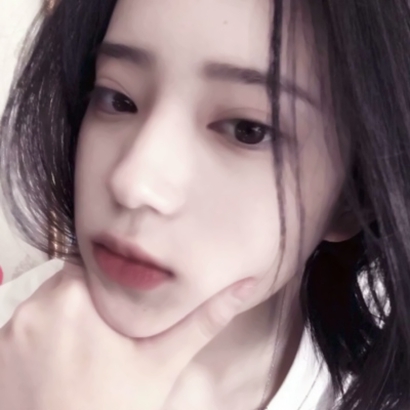 20张高清帅酷冷感真人长发女生头像｜网图头像合集