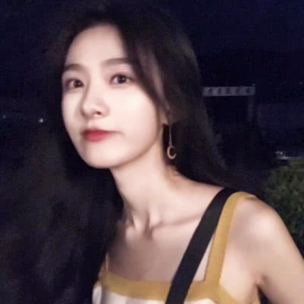 超高清好看的优秀女生头像合集 27张优质女生头像分享