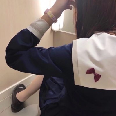 当下超火的真人女生头像合集 共20张