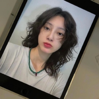 小众又高级！16张冷淡风女生头像合集