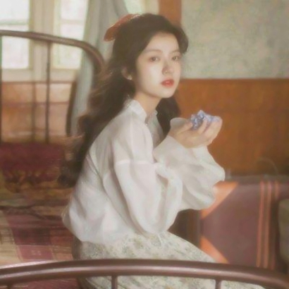 12张氛围感拉满！意境风高清女生头像合集