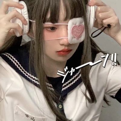 当下超火的真人女生头像合集 共20张
