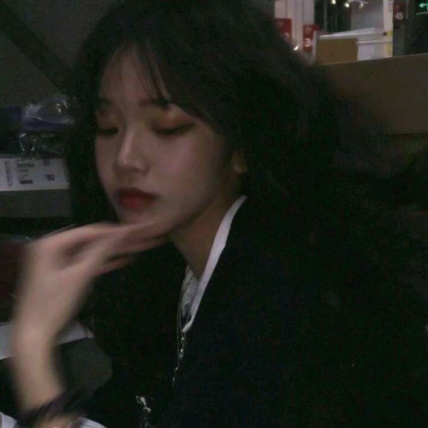 超高清女生头像合集！21张好看的女神头像素材