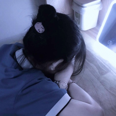 新款霸气不露脸女生真人头像 共11张