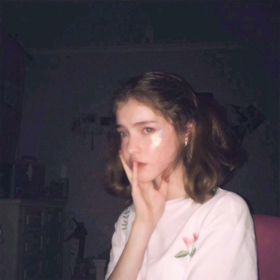 27张高清气质款高冷女生QQ头像 自带神秘氛围感