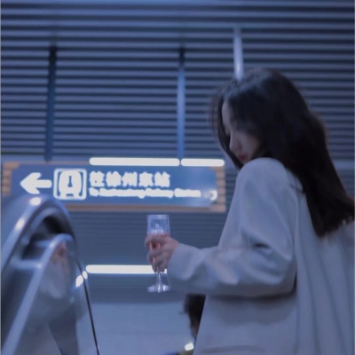17张氛围感拉满的真人女生侧脸伤感头像
