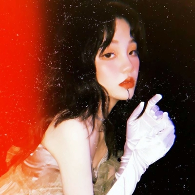 9张氛围感拉满的复古风女生头像，每张都有故事感