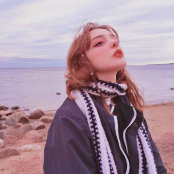 36张高清气质款欧美女生微信头像 好看又有格调