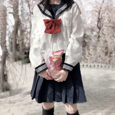 24张高清好看的JK制服女生头像合集