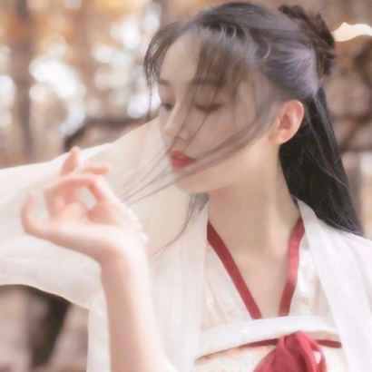 18张高清好看的古风真人女生头像合集