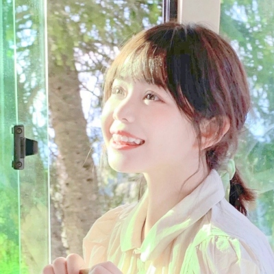 小脸头像网更新14张女生小清新单纯头像