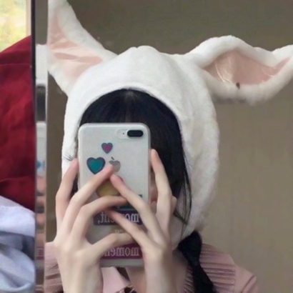 酷系女生头像来啦！32张高清个性酷酷的女生头像合集