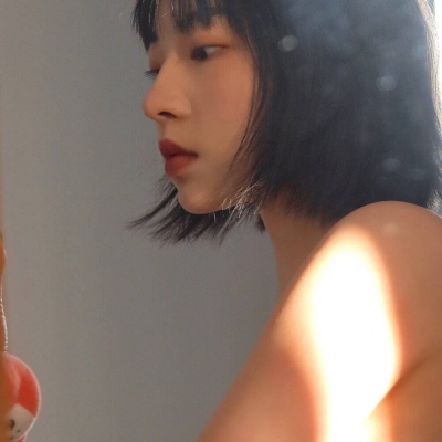 18张温柔感拉满的真人女生头像 氛围感直接拉满