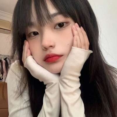 适合20岁女生的微信头像合集来了，共8张