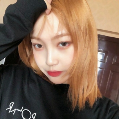 44张高清彩发女生头像合集 挑花眼的绝美发色头像库