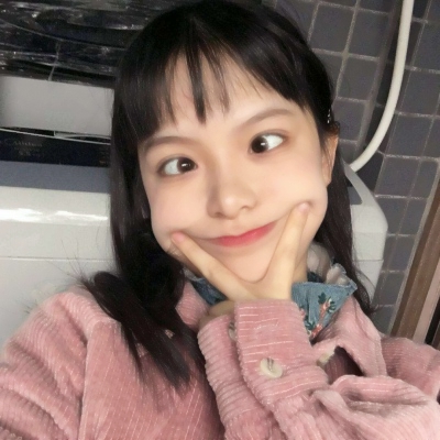 13张搞怪可爱女生头像合集 高清搞笑个性女头