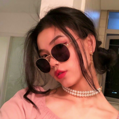 女生霸气冷酷丧系高清头像（10张）