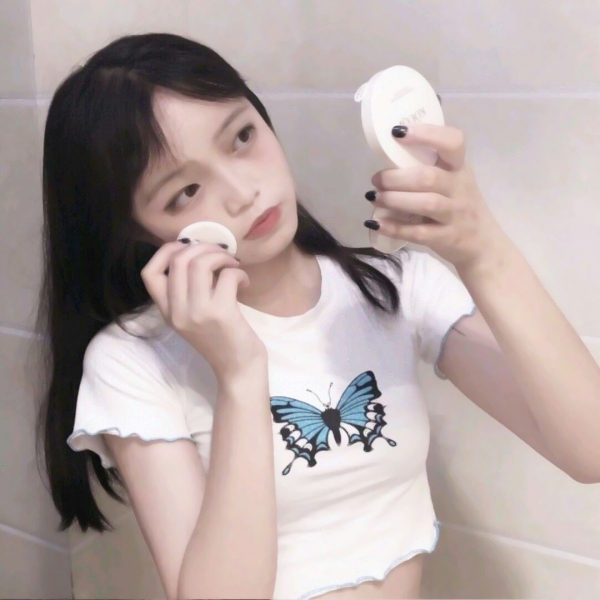 26张超清好看女生头像合集 漂亮女人照片头像素材