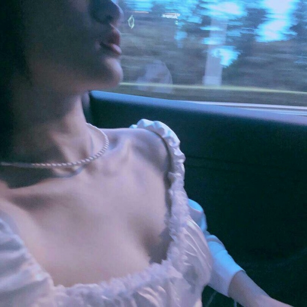28张女生QQ气质魅力头像 展现不一样的时尚氛围感