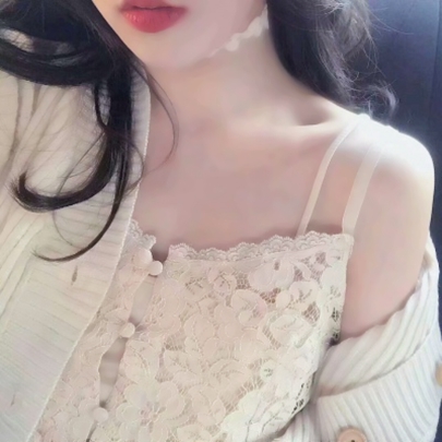 露锁骨穿吊带的不露脸女头 28张性感锁骨露肩女生头像