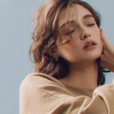 15张欧美风酷飒女生真人网图头像