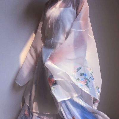 8张高清不露脸的古风女生真人部位头像合集