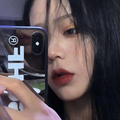 9张霸气冷感女生微信头像 高清无水印直接用