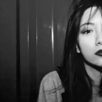 10张高清霸气冷酷黑白女生头像合集