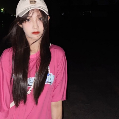 女生好运真人微信头像 共9张