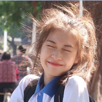 19张治愈感拉满的女生清新真人头像，每一张都让人看了舒服