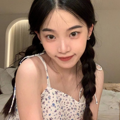 17张真实感拉满的女生真人头像合集