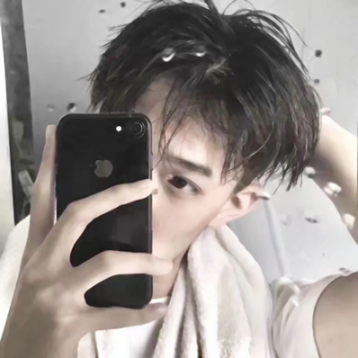 19张高清高冷风男生网图头像合集