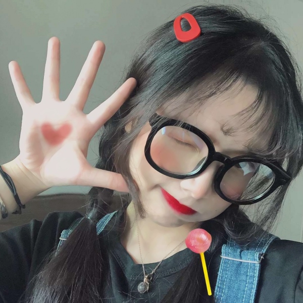 28张超高清真人可爱闺蜜头像 好看又治愈的女生头像合集