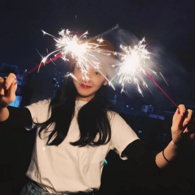 17张真人网红脸女生头像合集