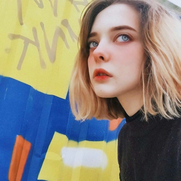 36张高清气质款欧美女生微信头像 好看又有格调