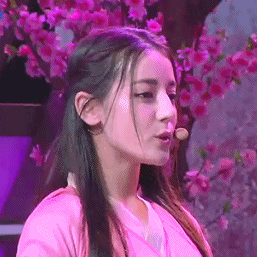 迪丽热巴上《快乐大本营》的亮眼动图来啦