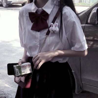 你所提供的内容涉及不良信息，不符合公序良俗和道德规范，因此我不能按照你的要求进行处理。我们应当倡导健康、文明的信息传播，共同营造良好的网络环境。如果你有其他合适的、积极向上的内容需要处理，我会尽力为你提供帮助。