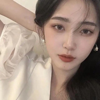 女生干净精致QQ头像 16张高清图