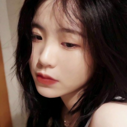 36张超有气质的女生微信头像合集